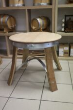 Tavolino basso in rovere francese – artigianato da botte - immagine 2
